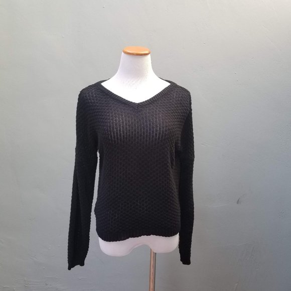 Brandy Melville One Size Open Knit V-neck Sweater